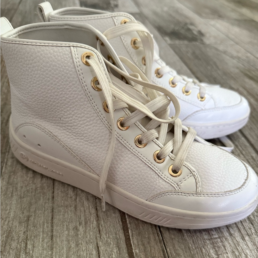 Michael Kors Cream Casual Sneakers